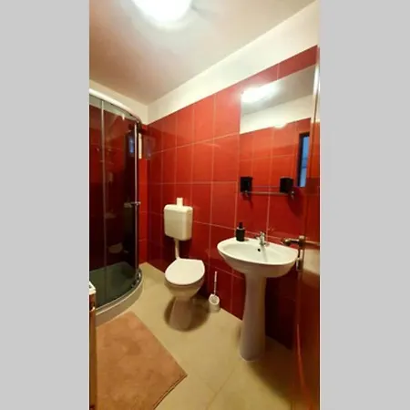 Central 9 Mai Cozy Attic ' Mansarda' Апартаменти